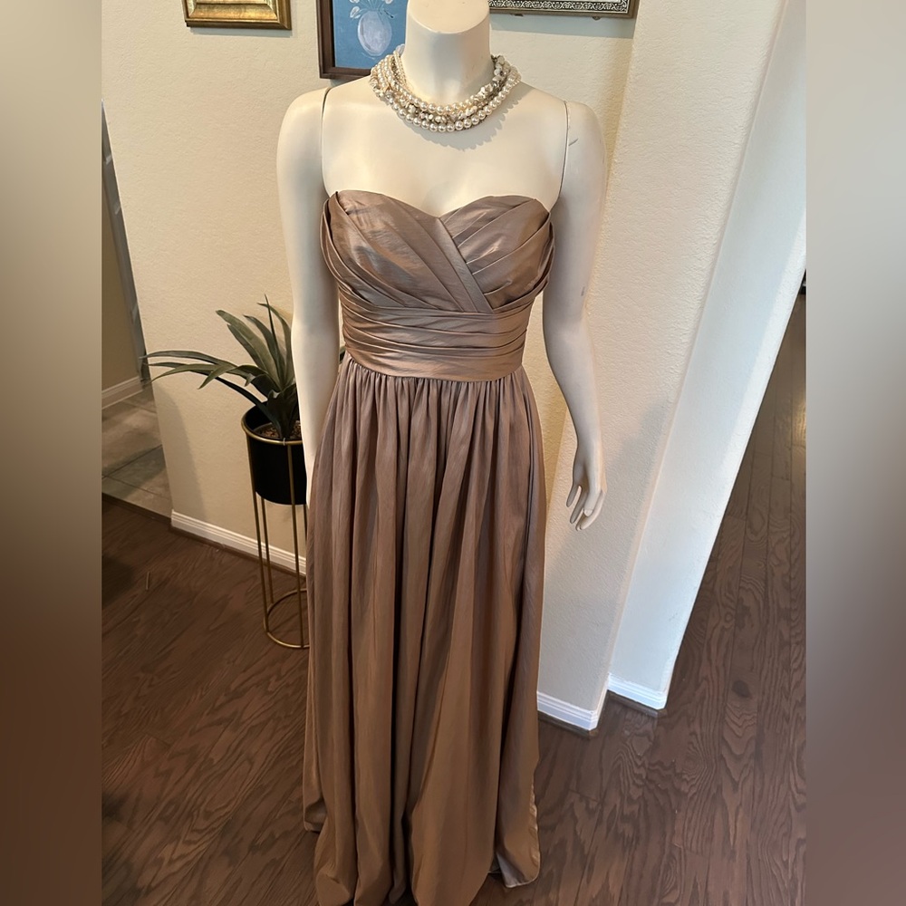 New Watters and Watters Dress In a Color Beige Tan, In Size 4